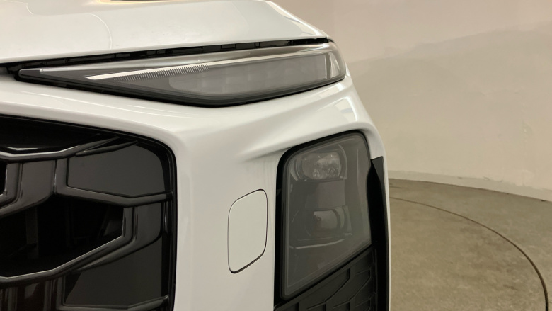 Audi Q3 1.5 e-Hybrid Launch Edition 5dr S Tronic Estate